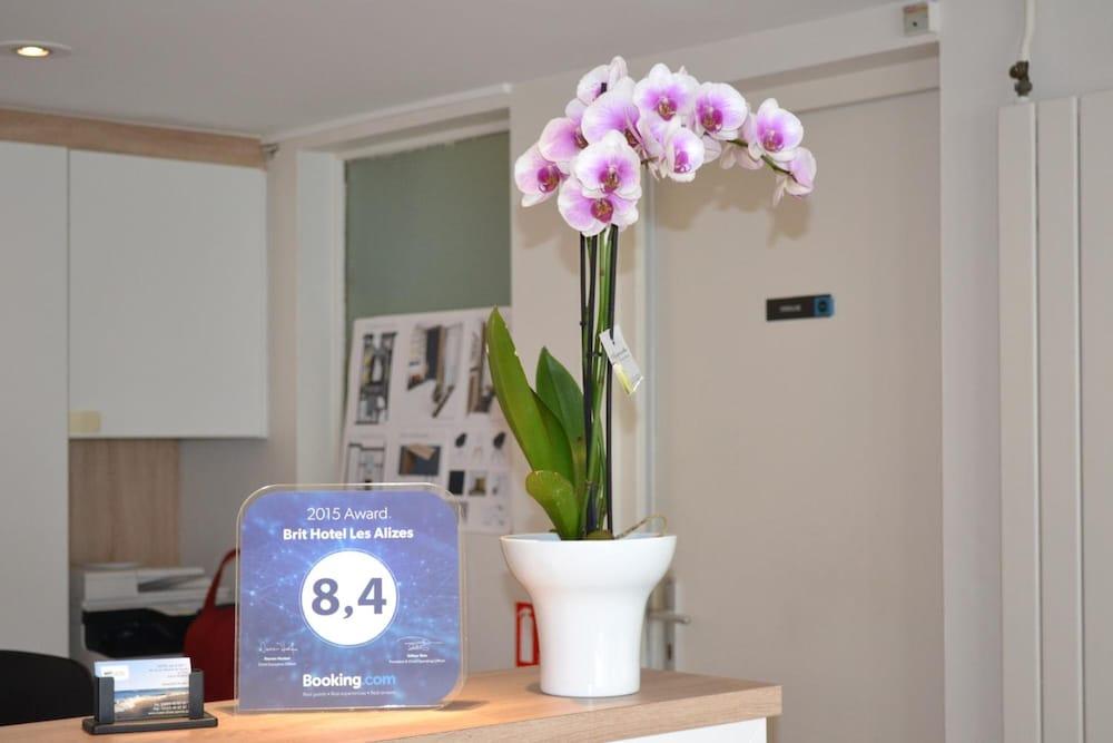 Brit Hotel Les Alizes Pornic Eksteriør billede