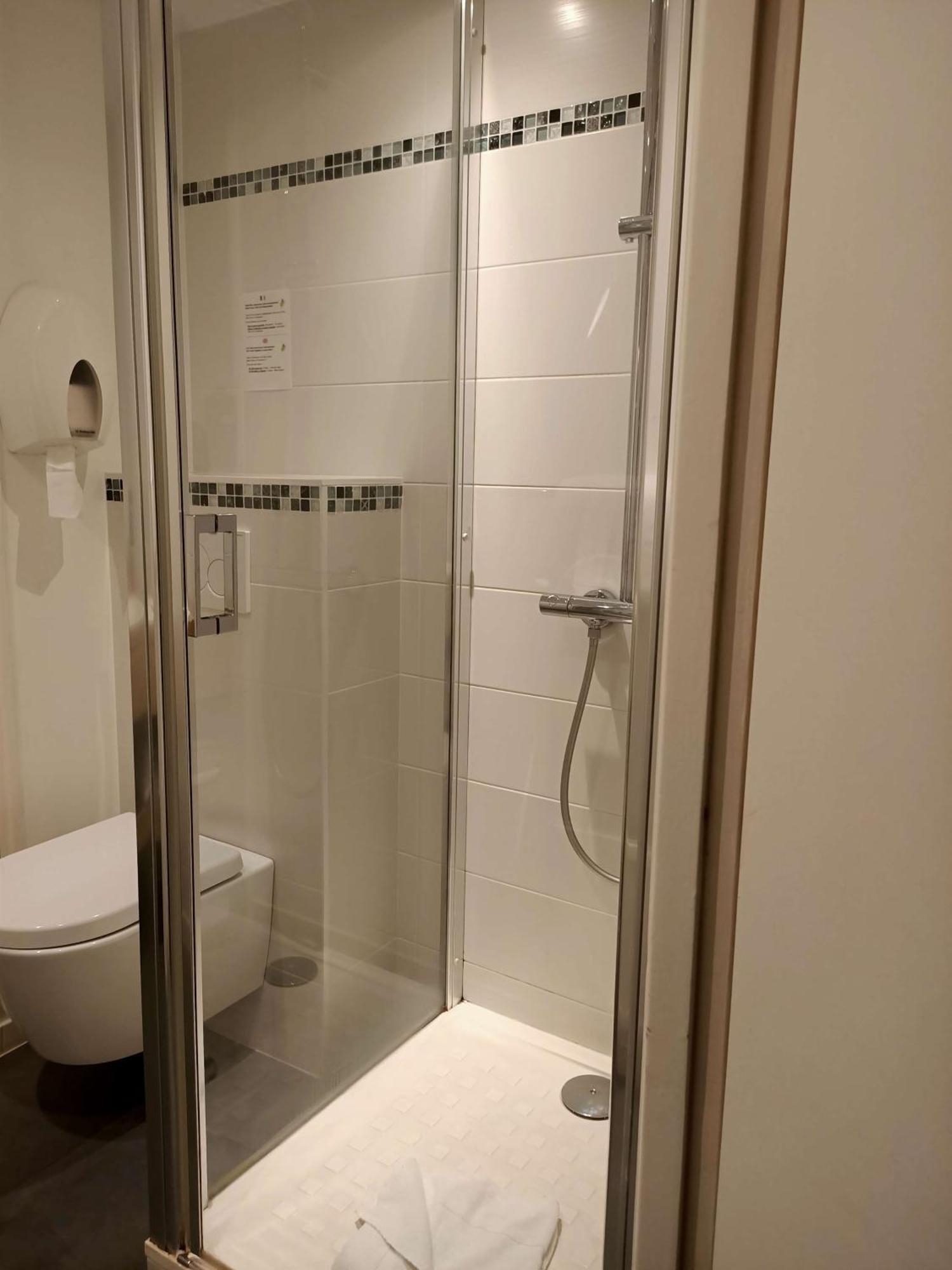 Brit Hotel Les Alizes Pornic Eksteriør billede